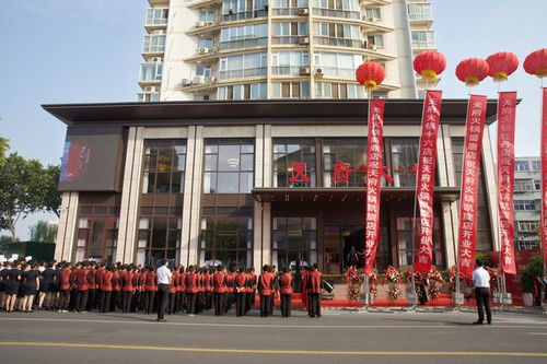 洛陽風(fēng)格,天府火鍋宮廷店重裝升級